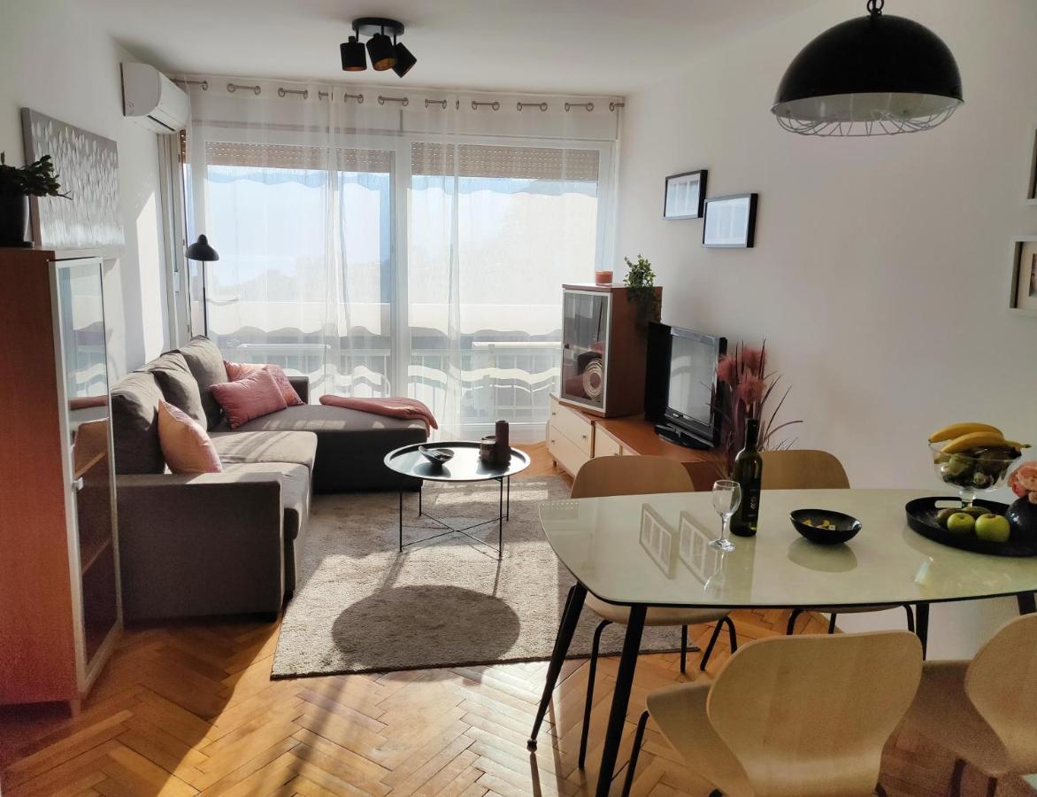 Adria Holliday Rijeka Apartment Exterior foto